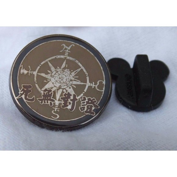 Disney Mini Pin, Compass, Pirates of the Caribbean - Picture 1 of 4